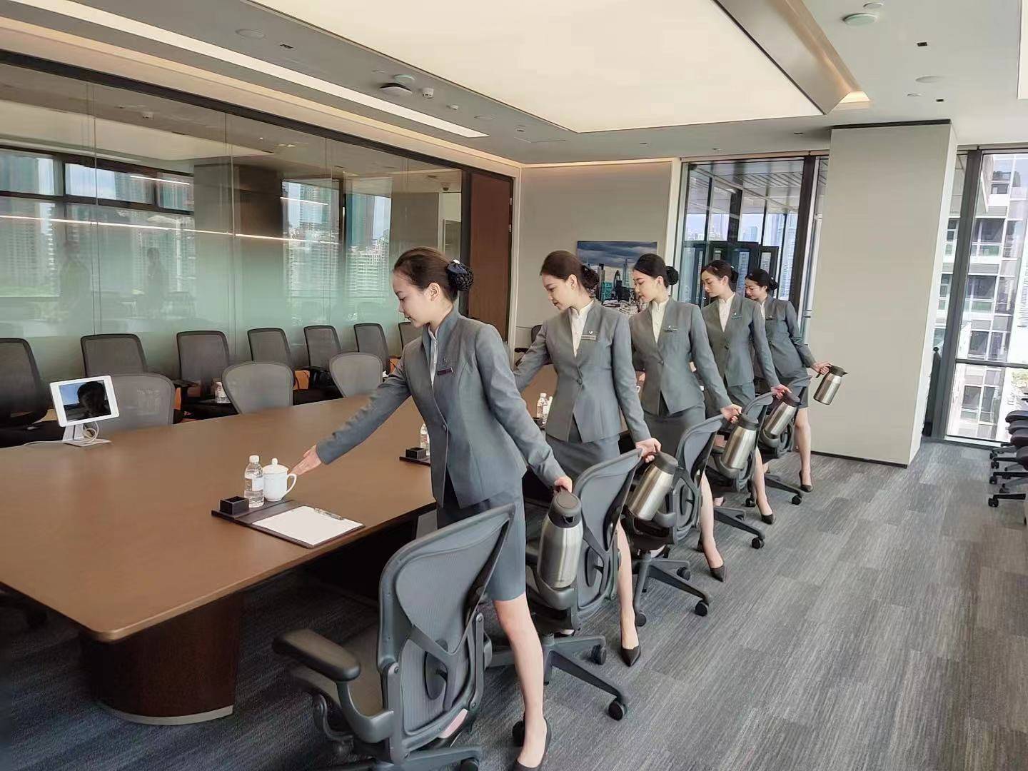 搭建校企桥梁，沪超会务服务助力郑州经贸学子高质量就业